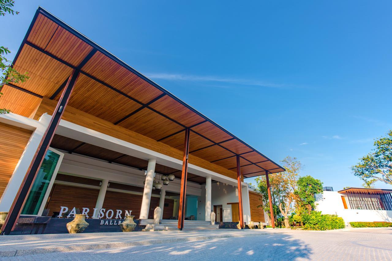 ホテル ウィンダム グランド プーケット カリム ベイ パトン エクステリア 写真 The new building of the university library
